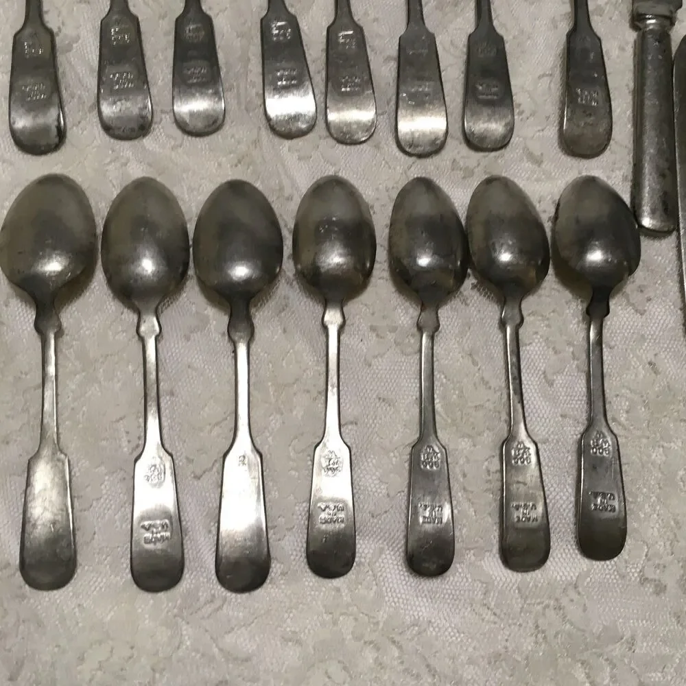 Antique Vtg Wallace Bros Utensils Lot Flatware U900 WB W USA Made 22 Pieces